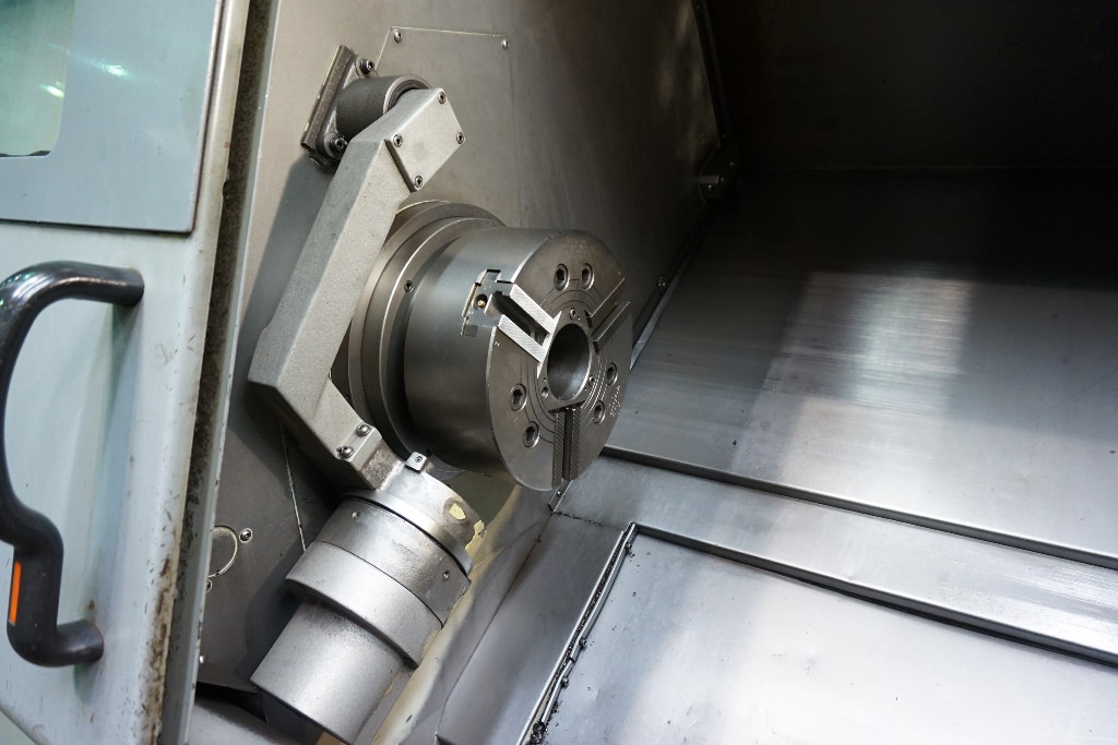 MAZAK SQT Nexus 250  2003